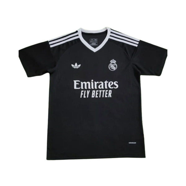 Real Madrid goalkeeper 24/25