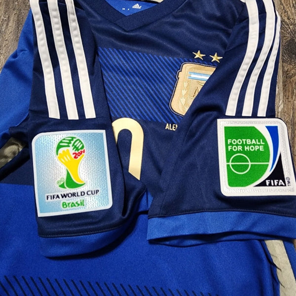 2014 - ARGENTINA VISITOR | RETRO